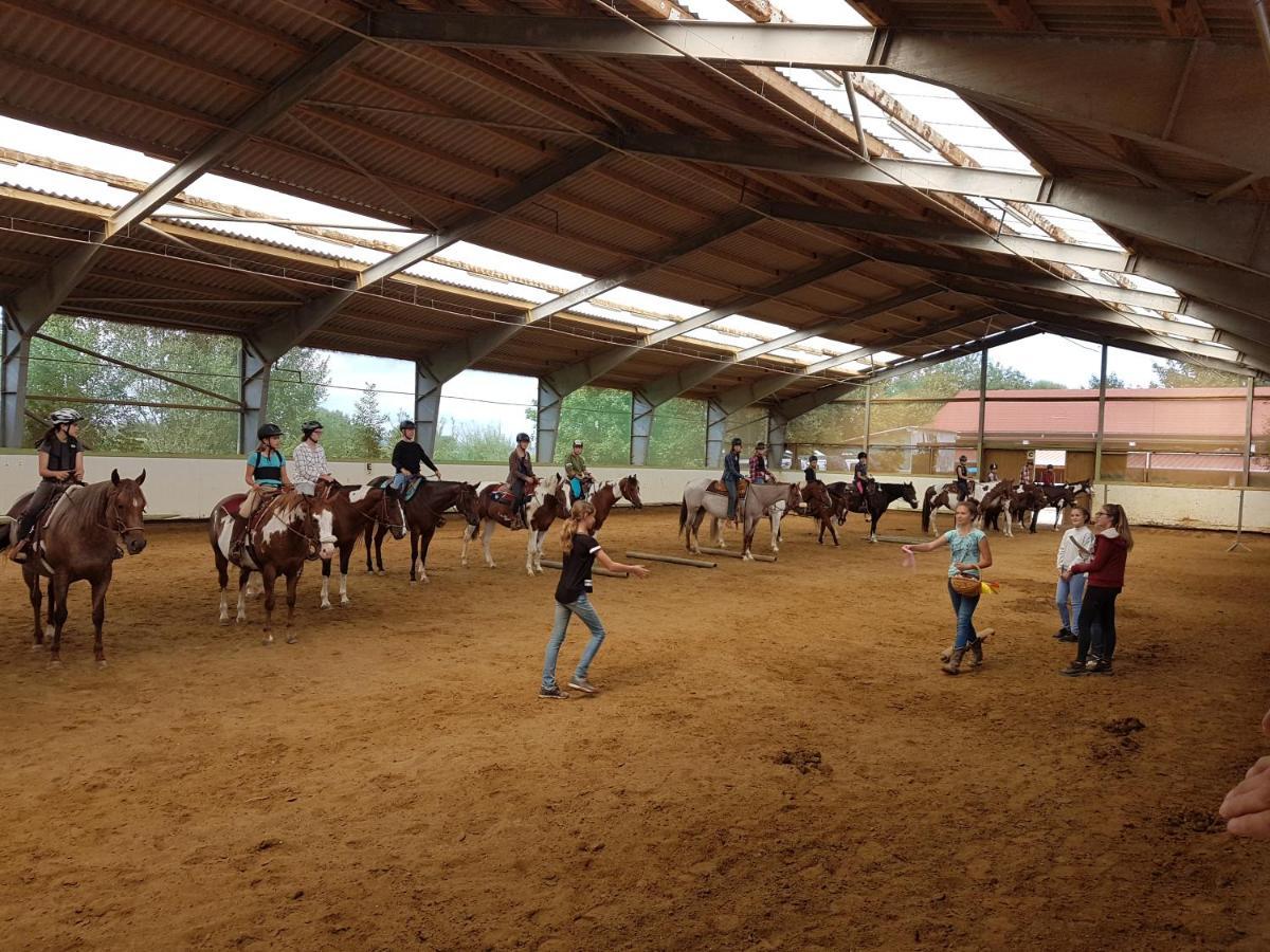 مبيت وإفطار ميمنغن Chrom Ranch Reiterhof المظهر الخارجي الصورة